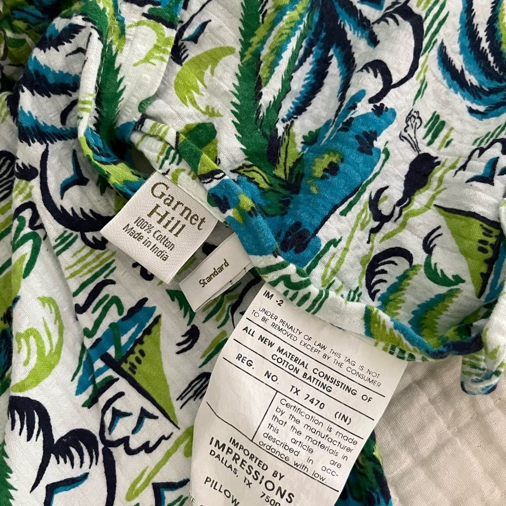 Garnet Hill tropical island print quilted standard shams-2,  100% cotton.  NWOT - Picture 5 of 5